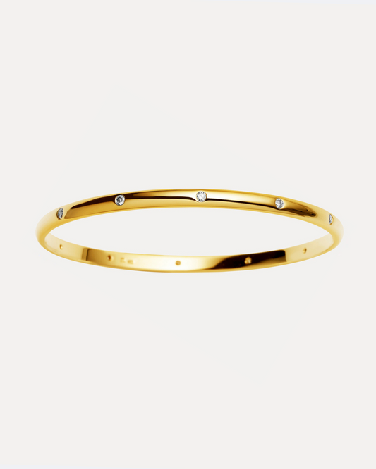 18CT YELLOW GOLD DIAMOND BANGLE
