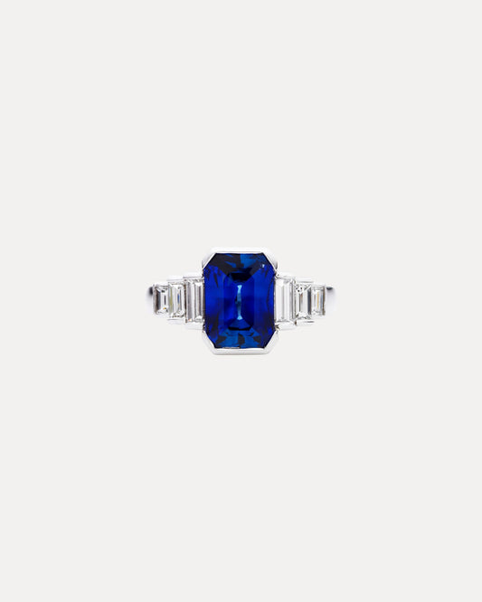 BESPOKE 18CT SAPPHIRE & BAGUETTE DIAMOND RING