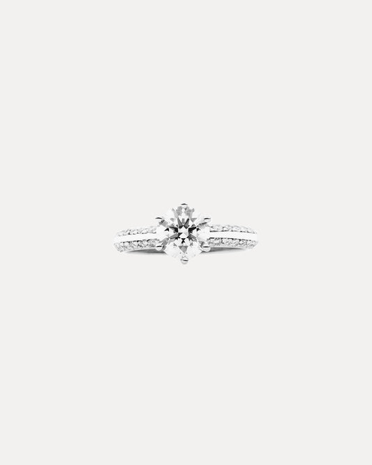 18CT DIAMOND VICTORIAN RING