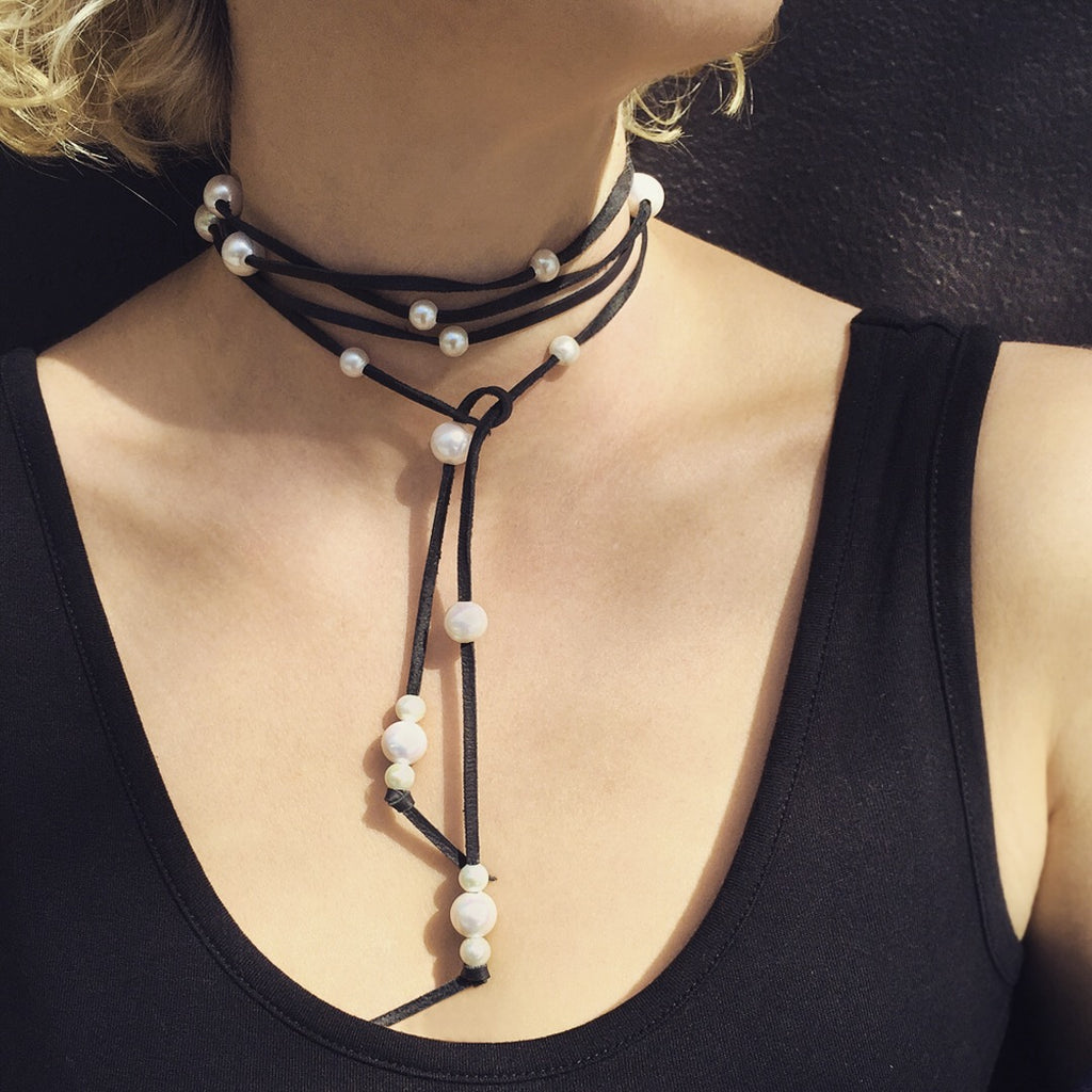 Leather pearl choker deals