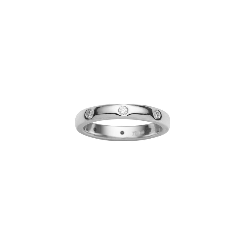 18CT WHITE GOLD DIAMOND ETERNITY RING