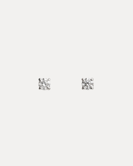 18CT DIAMOND STUD EARRINGS