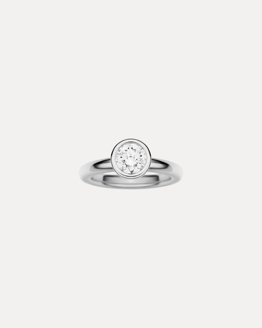 18CT WHITE GOLD DIAMOND OXFORD RING
