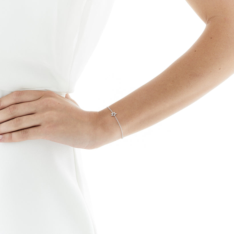18CT DIAMOND STAR BRACELET