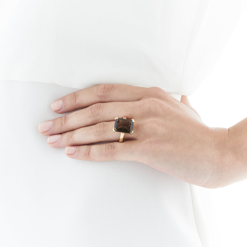 9CT SMOKY QUARTZ SUNSET RING