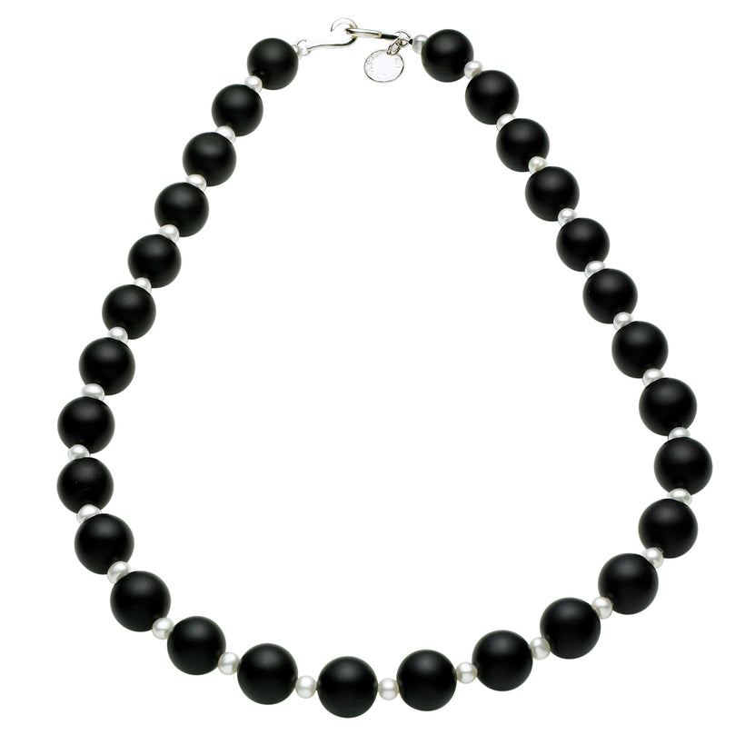 STERLING SILVER MATT ONYX AND FWP DENEUVE NECKLACE