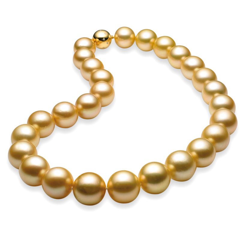 A STRAND OF FINE ROUND GOLD SOUTH SEA PEARLS 14-17MM