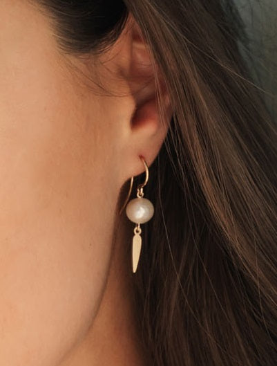 9CT PEARL NIELSEN EARRINGS