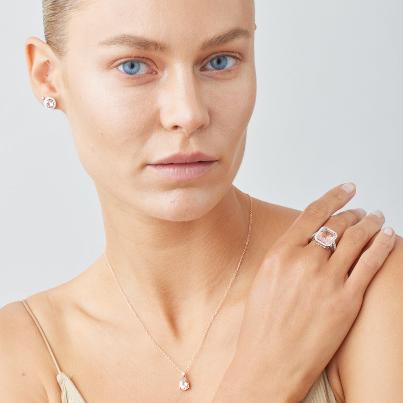18CT PINK MORGANITE & DIAMOND ROCHESTER RING