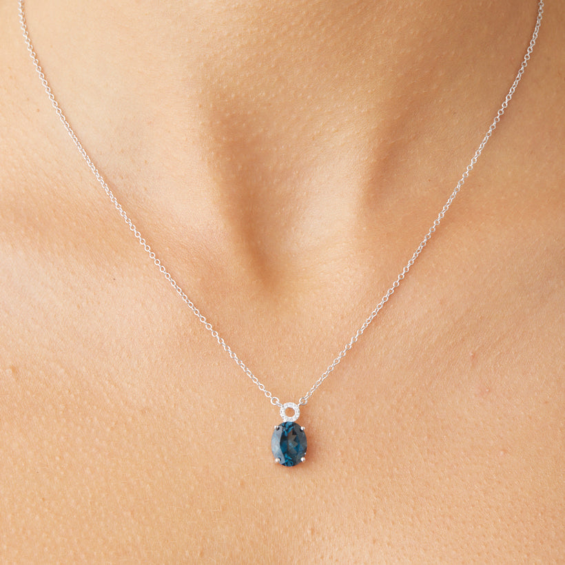 18CT LONDON BLUE TOPAZ & DIAMOND BELLINGEN PENDANT