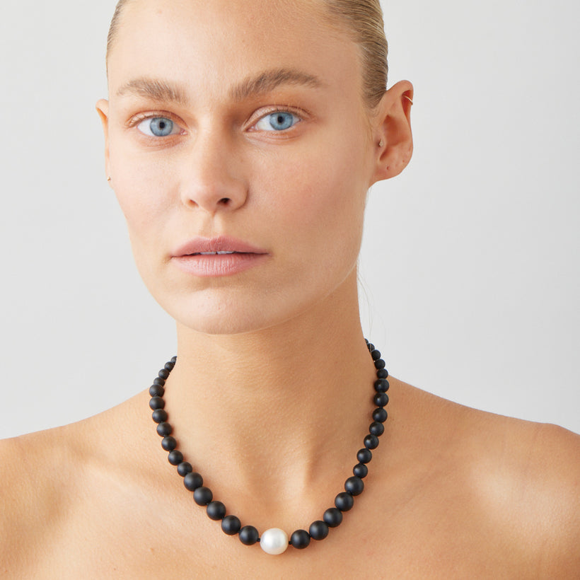 SOUTH SEA PEARL & ONYX STERLING SILVER MINI KELLY NECKLACE