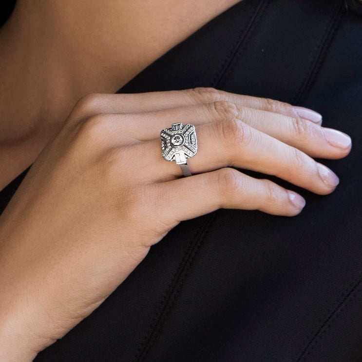 18CT DIAMOND MILA RING