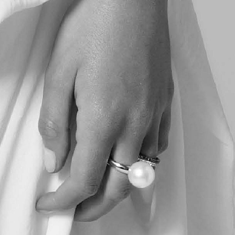 18CT SOUTH SEA PEARL RING